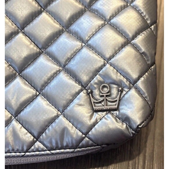 Oliver Thomas 24 + 7 In A Cinch Backpack Quilted Silver Gray Fitness Tennis New - Picture 4 of 7